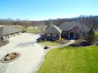 7400 N Fall Creek Dr, Columbia, MO 65202