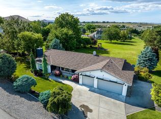 1135 Country Ridge Dr, Richland, WA 99352