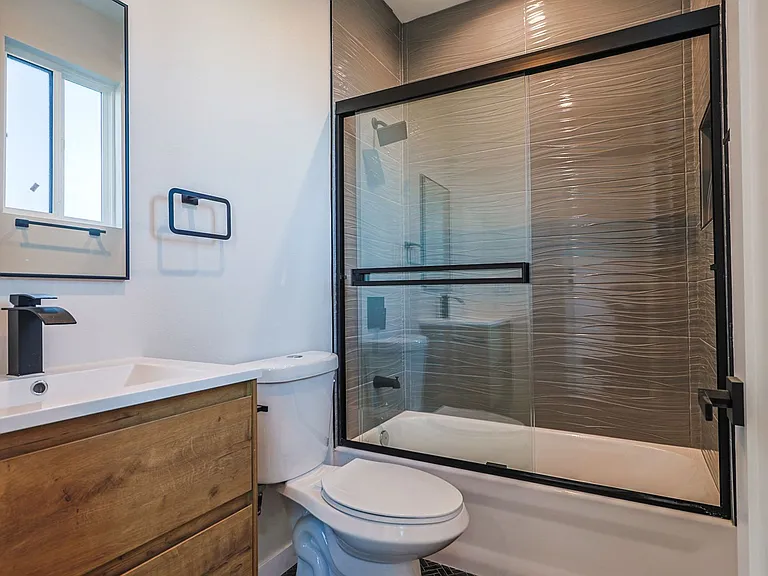 5517 Glennie Ln — Photo 21