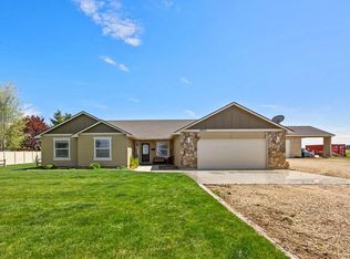 19276 Quarter Mile Ln, Caldwell, ID 83607