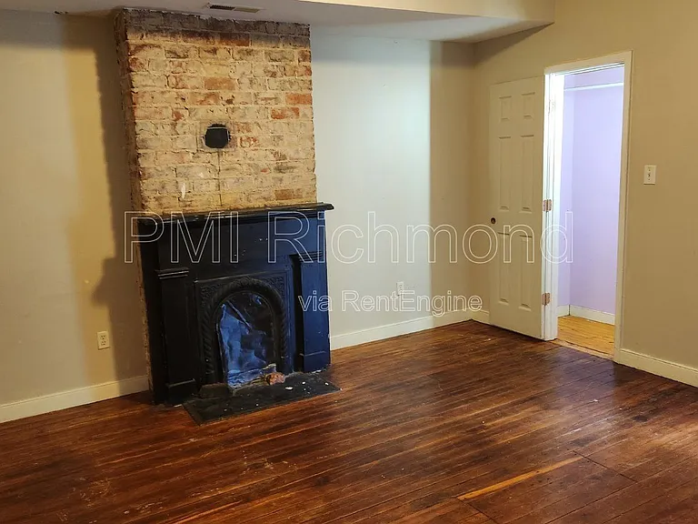 411 S Laurel St — Photo 16