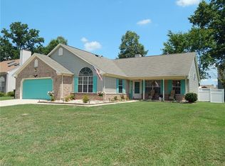 222 Upland Dr, Hampton, VA 23666
