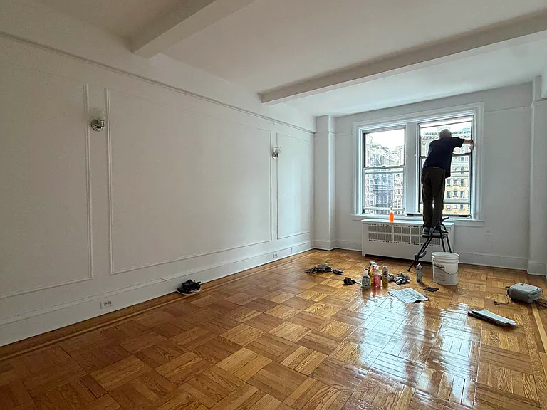 200 W 70th St #10Z — Photo 2