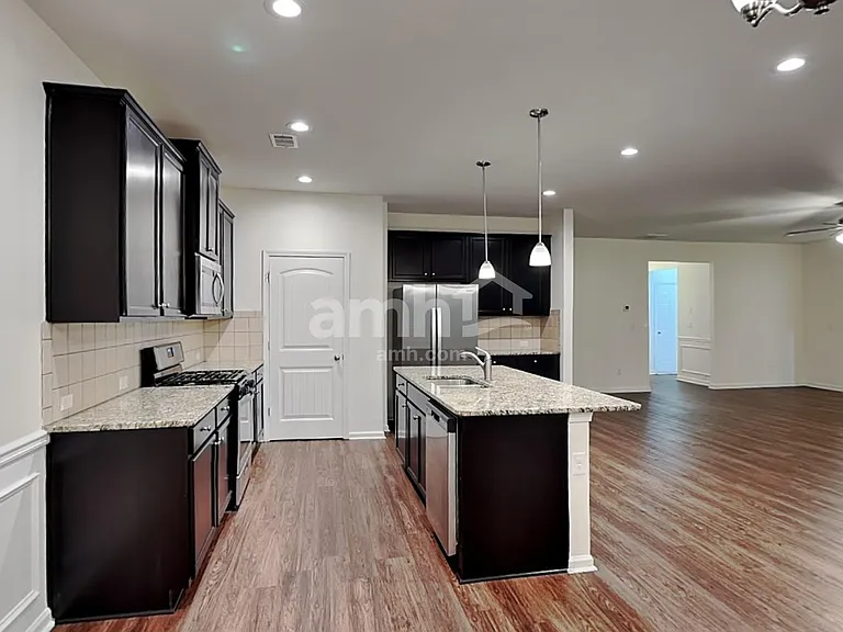 3021 Bedrock Dr — Photo 4