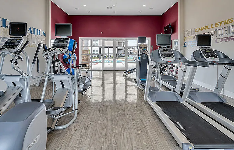 Retreat at Fremaux Town Center Apartments — Photo 22