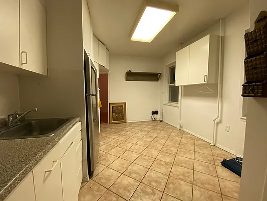 Rented by Nooklyn NYC LLC | media 9