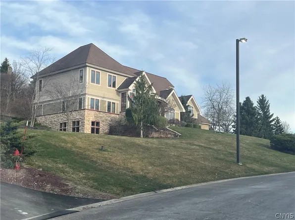 6011 Westcliffe Rd, Jamesville, NY 13078