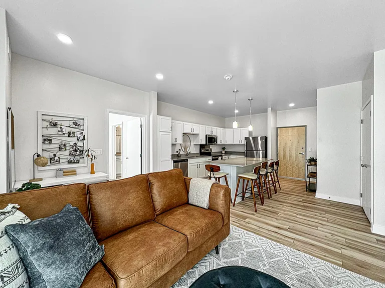 Stratford Pointe — Photo 16