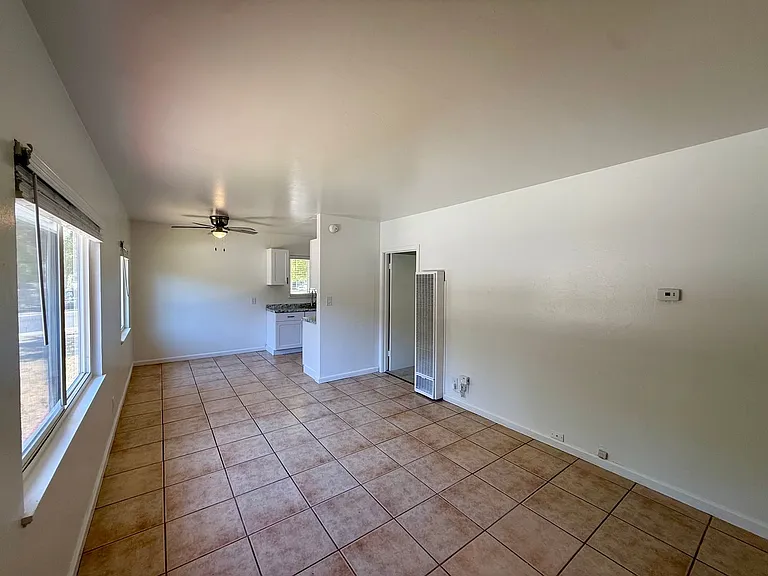 406 Woodland Ave — Photo 3