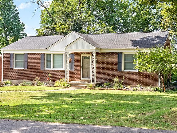 3rd image of 107 Circle Hill Dr
