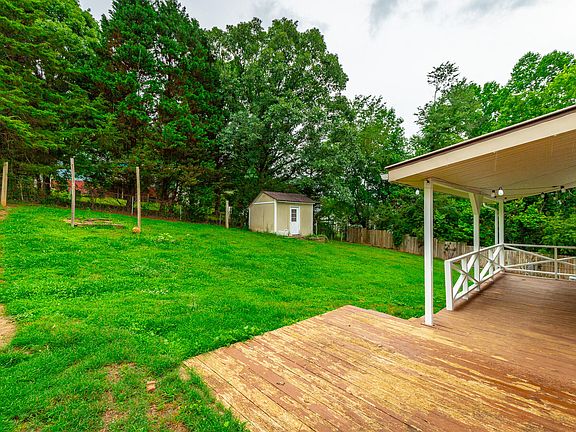 5th image of 72 Gregory Ln