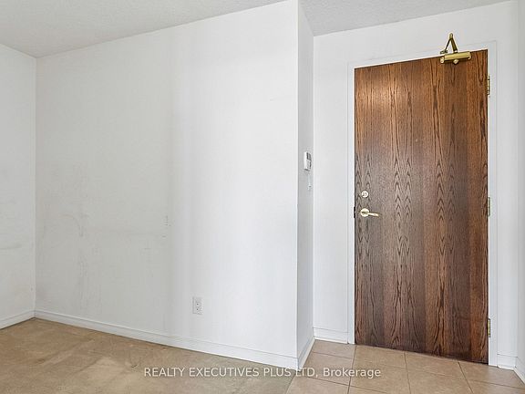 5th image of 4850 Glen Erin Dr #1902