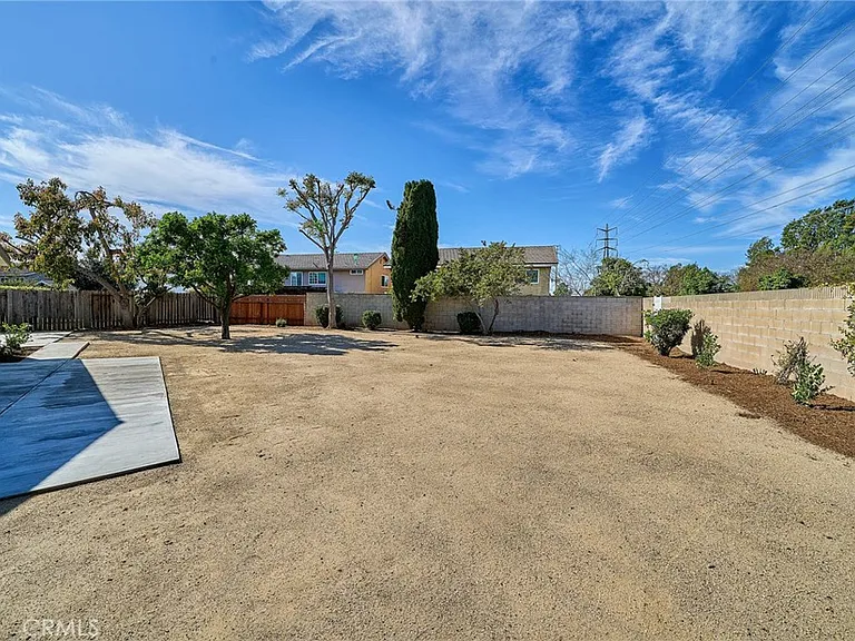 15061 Talley St — Photo 35