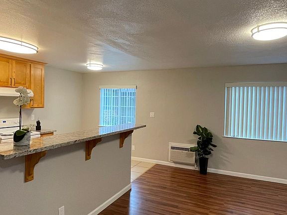 3rd image of 1056 Luther Ave