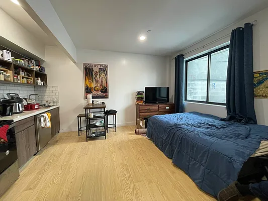 Rented by Oxford Property Group | media 10