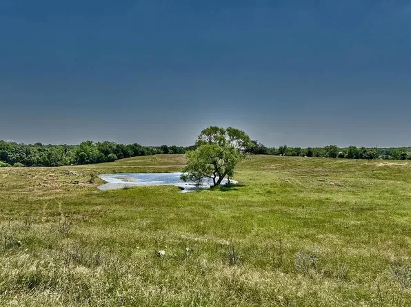 Mode Ln, La Grange, TX 78945