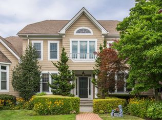 57 Pembroke Dr, Glen Cove, NY 11542
