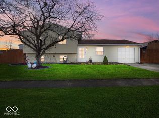 2144 Cherokee Dr, Shelbyville, IN