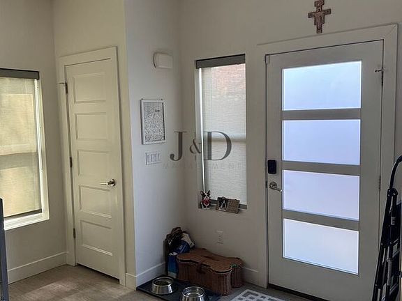 2nd image of 447 N Beaumont Ct