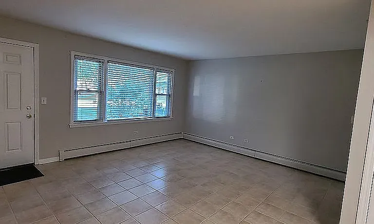 105 Dover Dr #3 — Photo 6