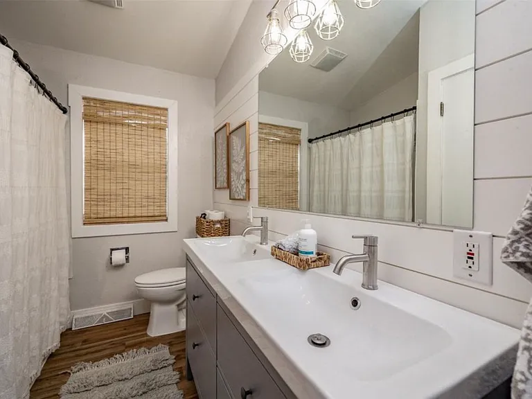 3822 Northwood Dr NE — Photo 10