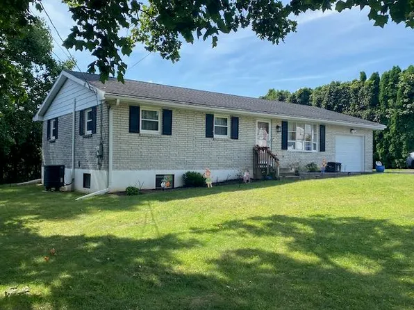 3690 Washington St, Bethlehem, PA 18020