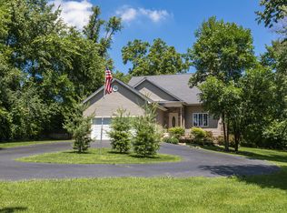 731 E Washington St, West Chicago, IL 60185