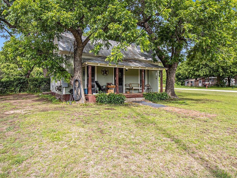 169 W 2nd St, Walnut Springs, TX 76690 MLS 20339801 Zillow