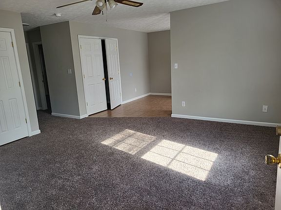 3rd image of 324 Kristin Dr #4