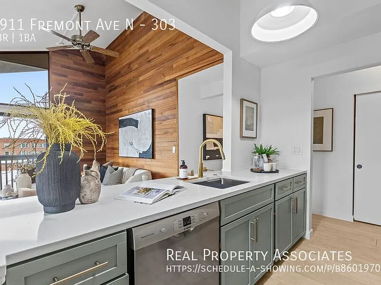 4911 Fremont Ave N #303 — Photo 10