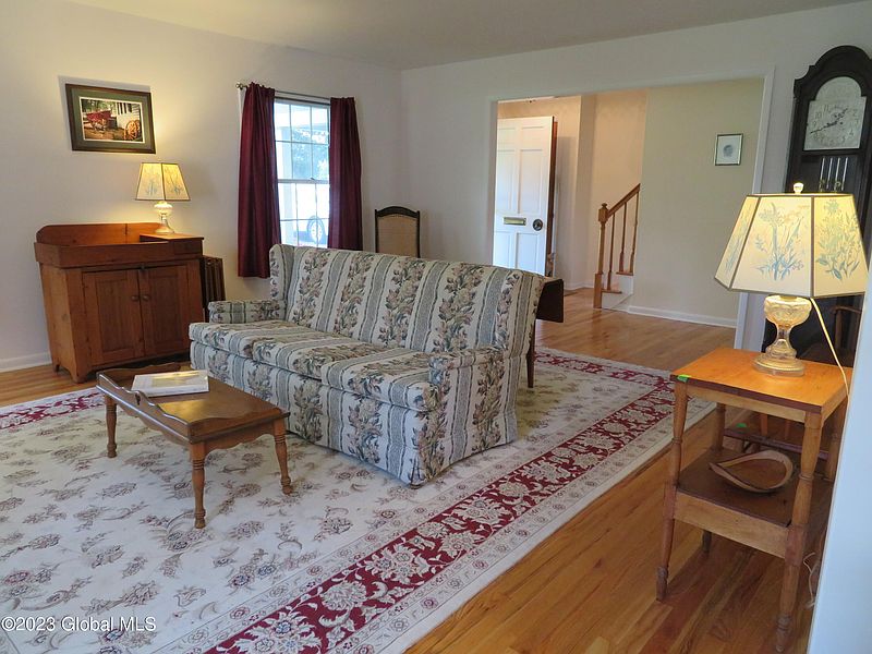 5th image of 2525 Hilltop Road