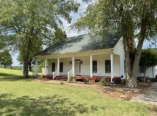 107 Willow Creek Ln, Dickson, TN 37055