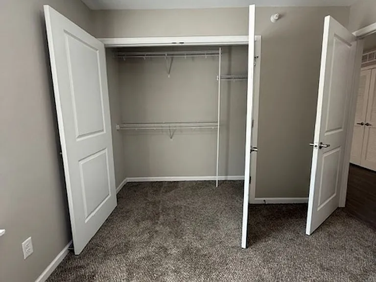 Cypress Ridge Apartments — Photo 37