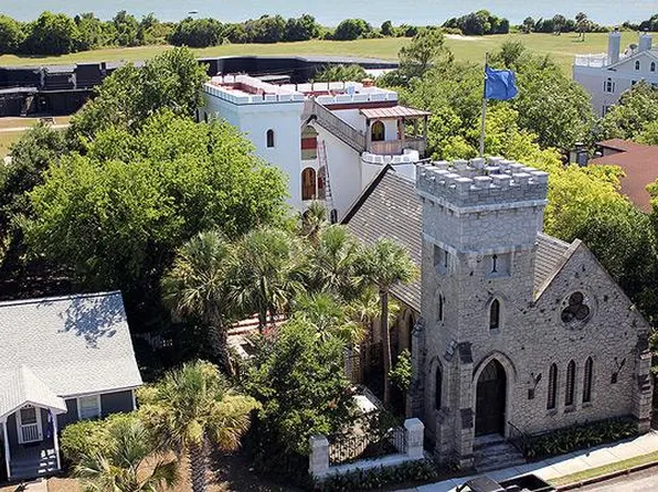 1401 Middle St, Sullivans Island, SC 29482