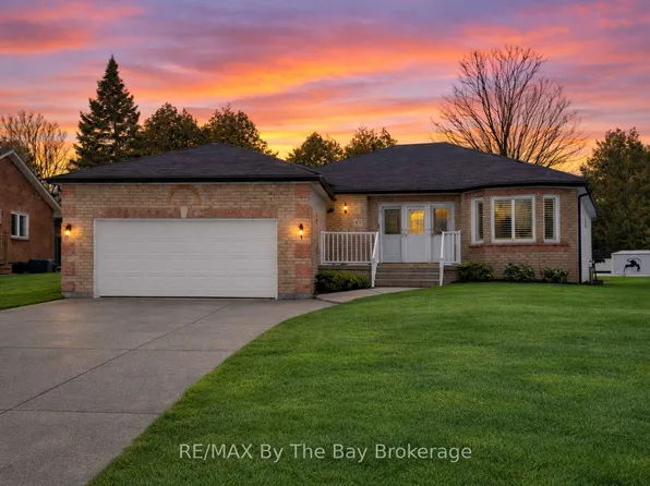 22 Britton Ct, Wasaga Beach, ON L9Z 1C1