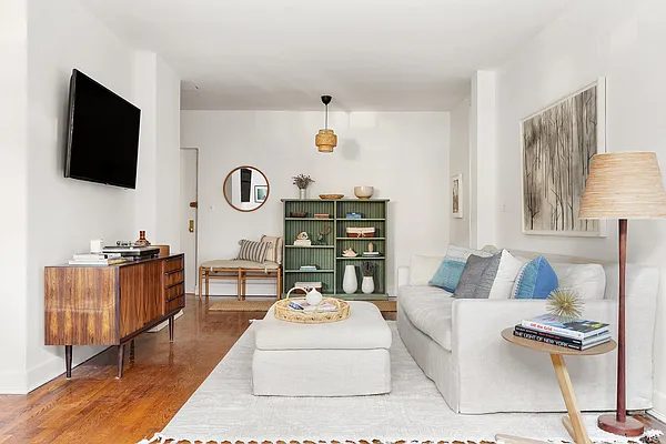 Sold by Compass | media 5