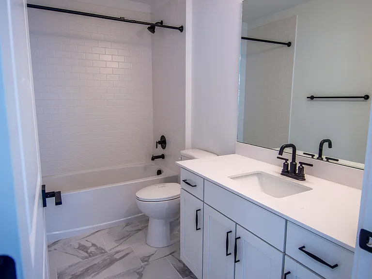 171 SE Birch Ter — Photo 21