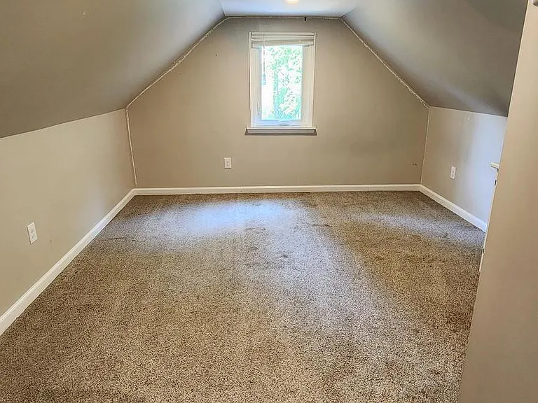 225 Deptford Rd — Photo 10