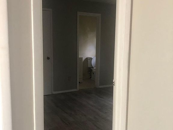 4th image of 8323 Esperanza St