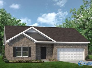 20513 Hill Place Ln, Athens, AL 35611