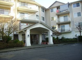 5400 200th St #205, Langley, BC V3A 8B6