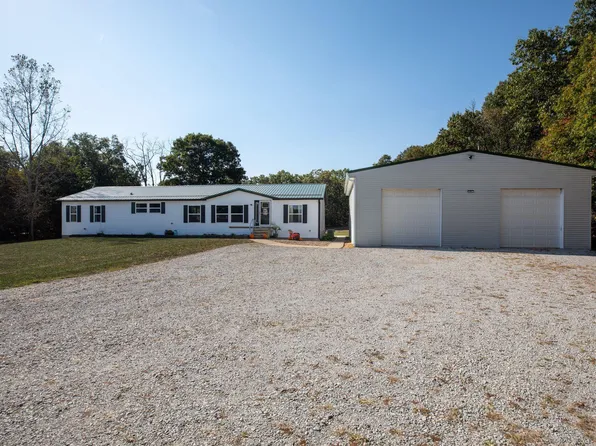 135 S 925th Rd E, Knox, IN 46534
