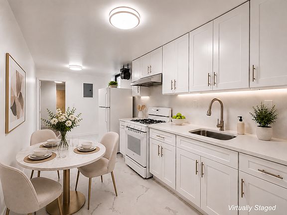 3rd image of 87 Clinton St APT 9