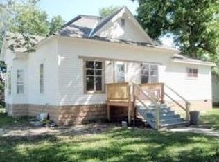 211 W 10th St, Lexington, NE 68850