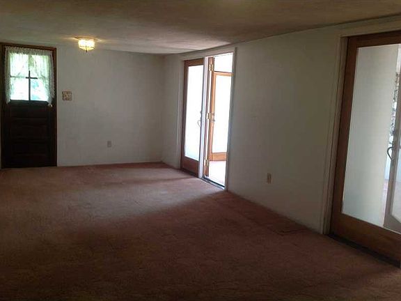 3rd image of 2948 Chautauqua Dr