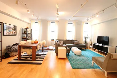 Rented by Level Group