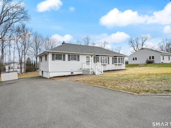 4 Wilson Street, New Fairfield, CT 06812