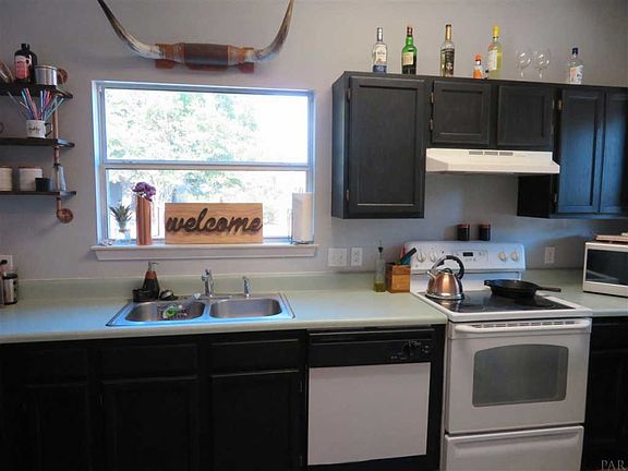 4th image of 142 Wildflower Ln