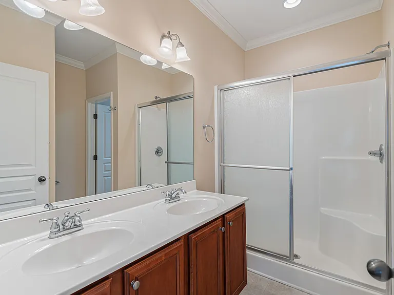 10810 Carpenter Run Ln — Photo 17