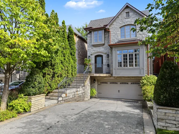 443 Elm Rd, Toronto, ON M5M 3W8